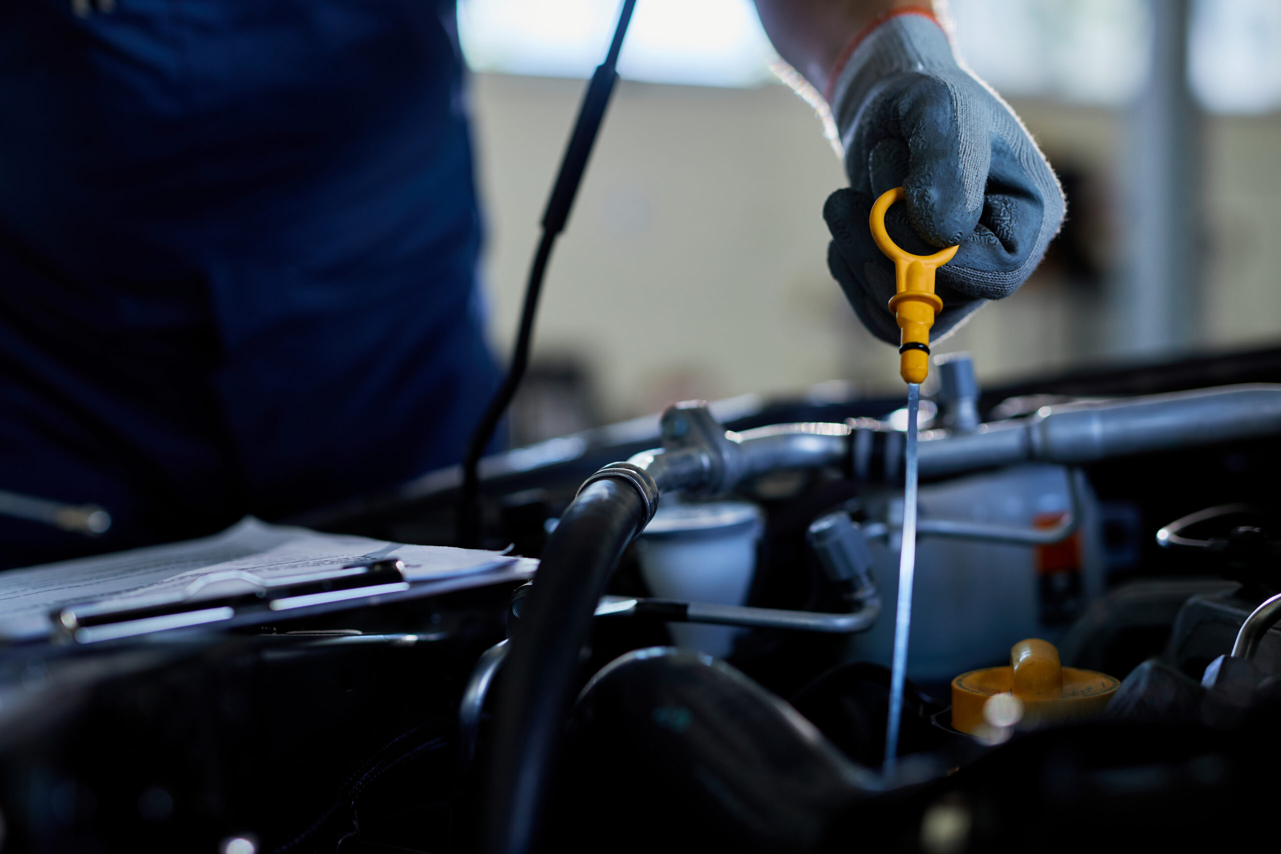 oil-changing-in-German-car